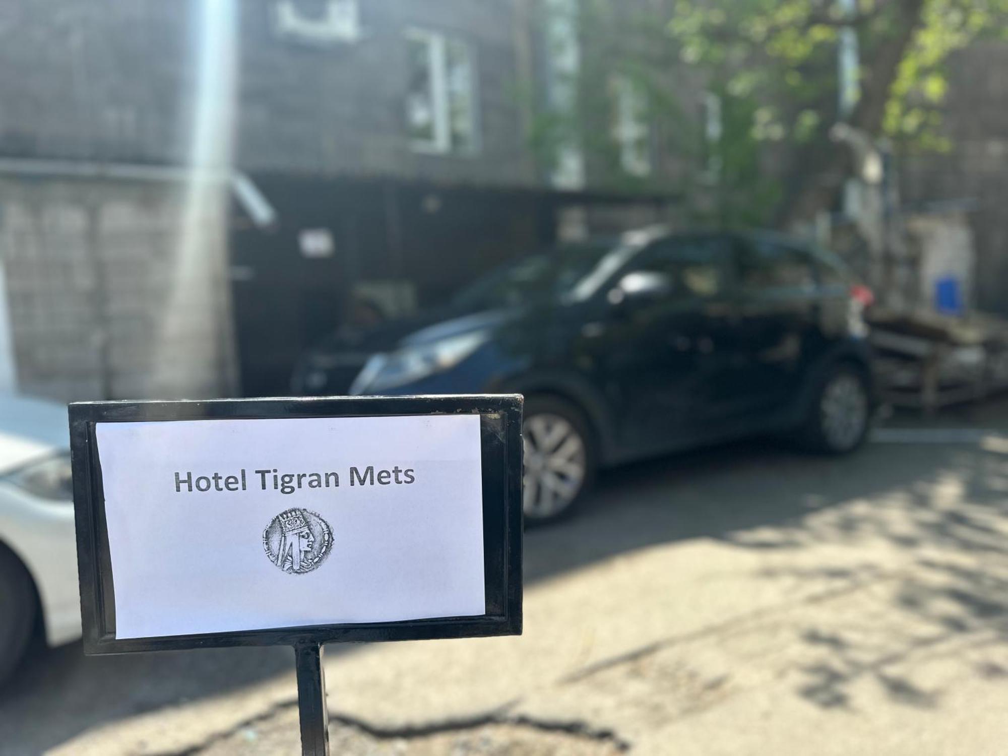 Hotel Tigran Mets Erevan Exterior foto